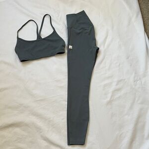Vuori Activewear Set